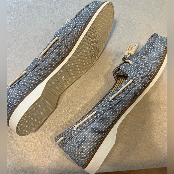 New Tom’s Quincy Chambray Dot Canvas Docksider Shoe Women’s size 8 - Picture 6 of 10